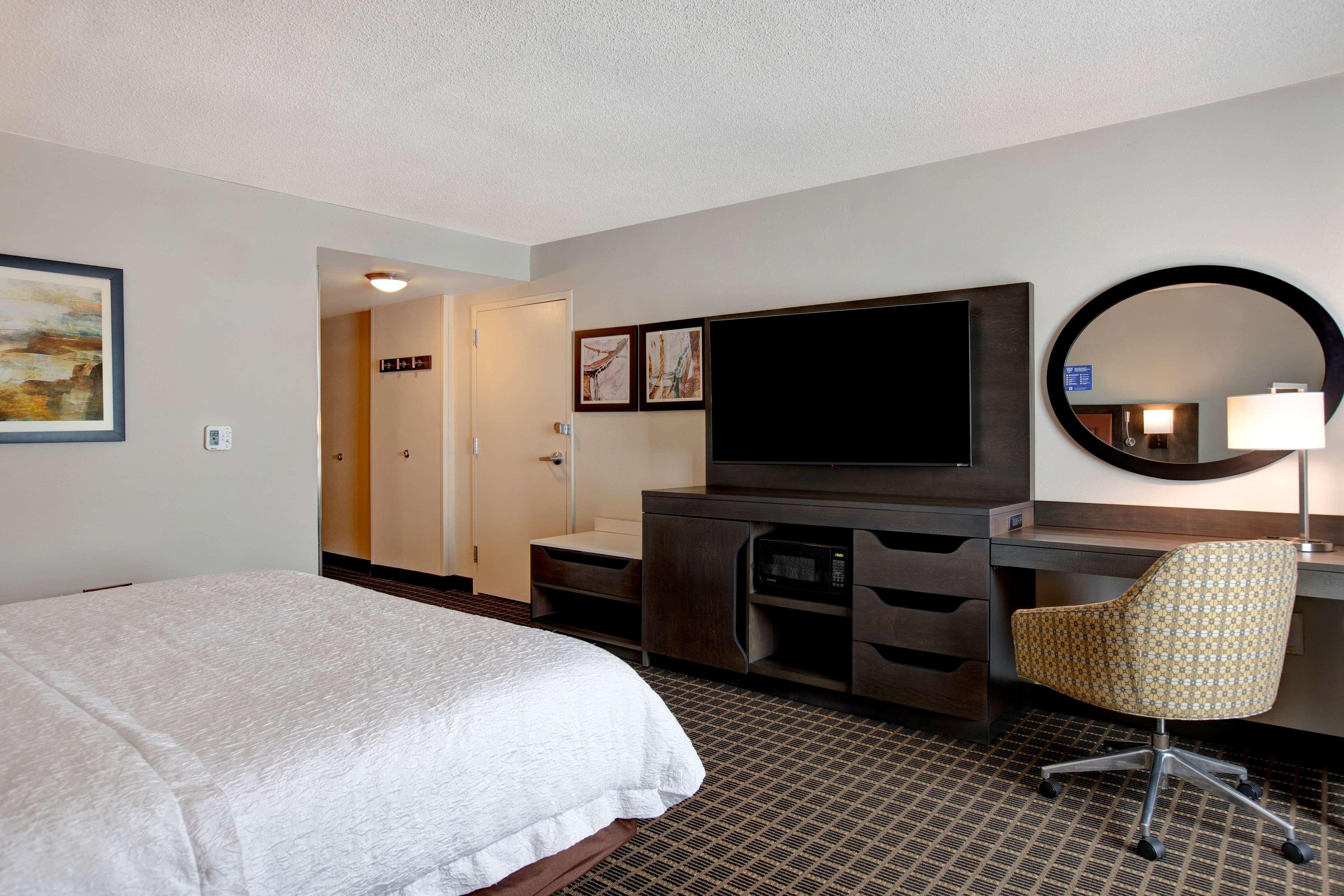 Hampton Inn & Suites Greenville-Downtown-Riverplace Exteriör bild