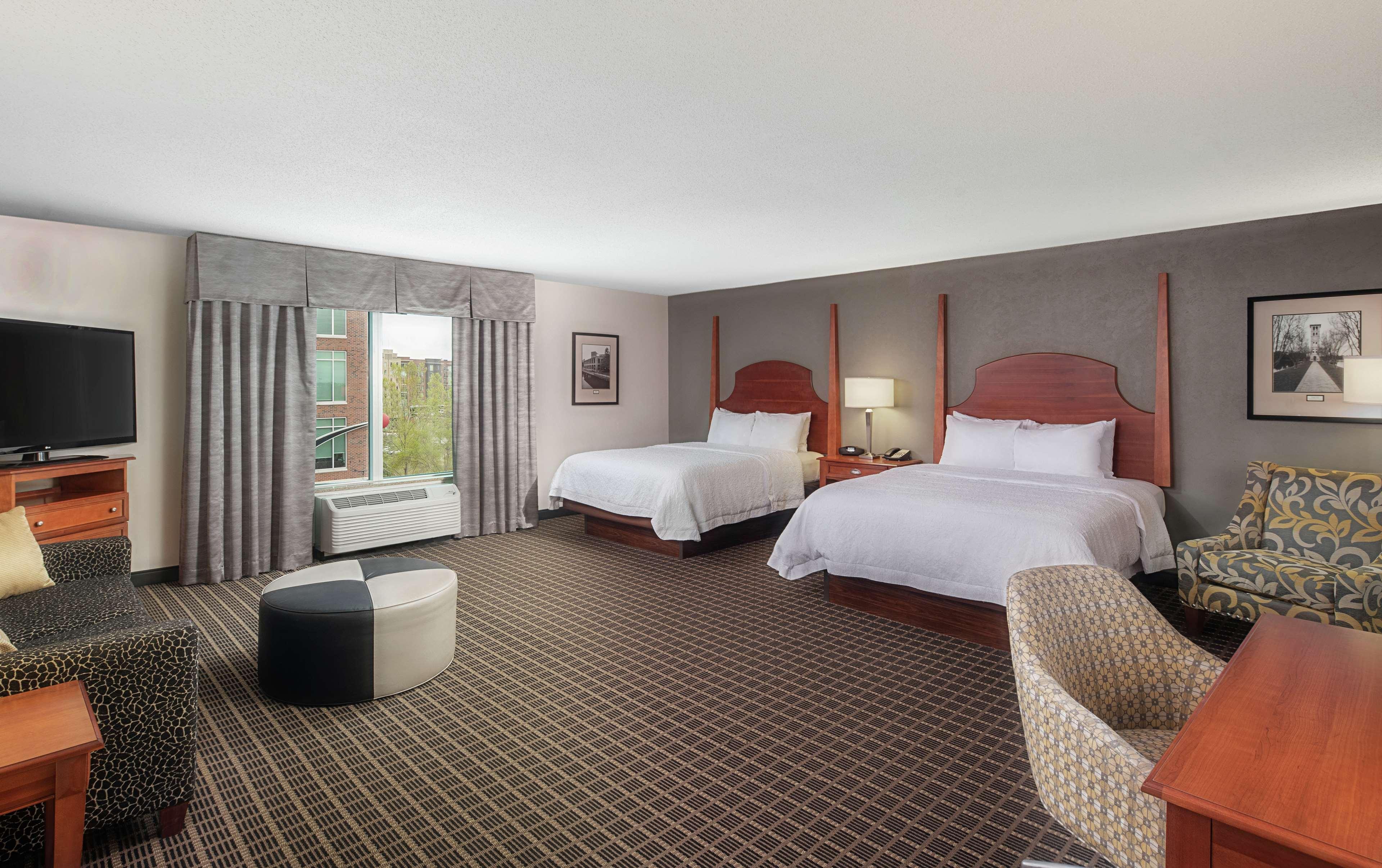 Hampton Inn & Suites Greenville-Downtown-Riverplace Exteriör bild
