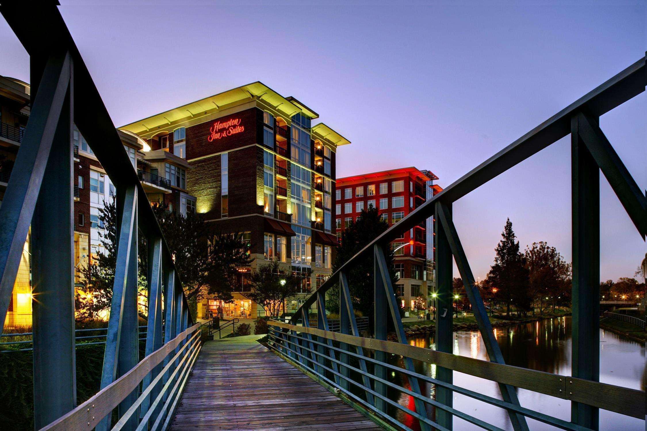 Hampton Inn & Suites Greenville-Downtown-Riverplace Exteriör bild