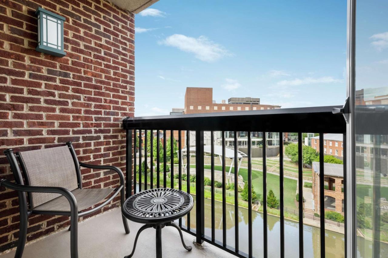 Hampton Inn & Suites Greenville-Downtown-Riverplace Exteriör bild