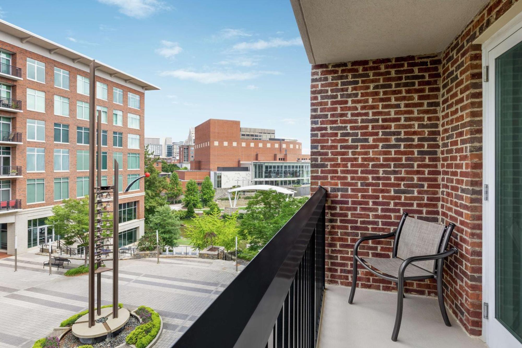 Hampton Inn & Suites Greenville-Downtown-Riverplace Exteriör bild